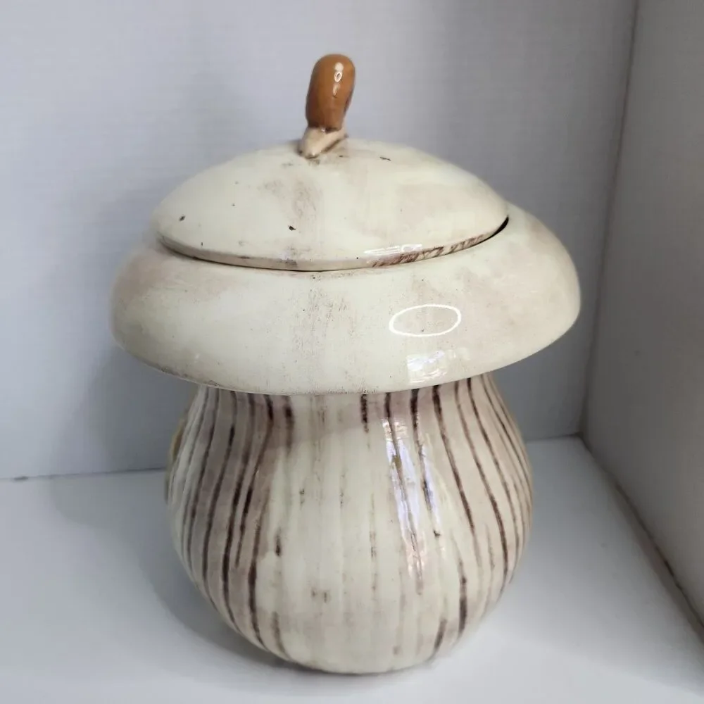 VTG 70’s Ceramic Mushroom Canister Flower Snail Detail Ceramic Cookie Jar 10”